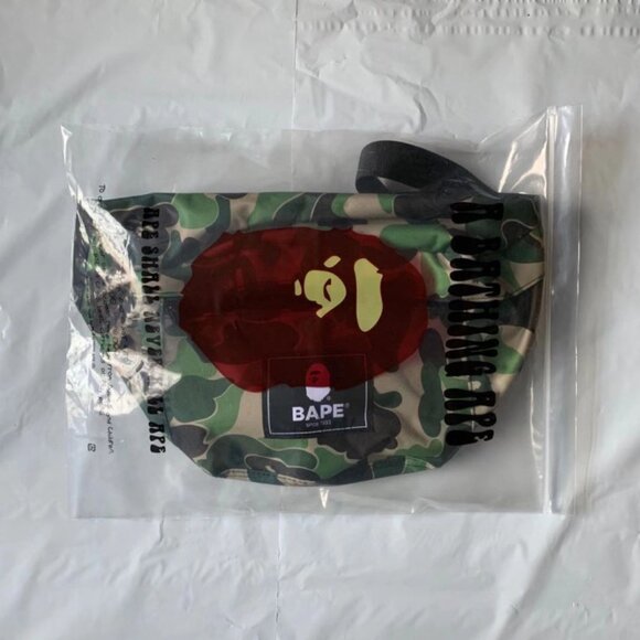 BAPE Camouflage Waist Belt Bag Large - Picture 2 of 5